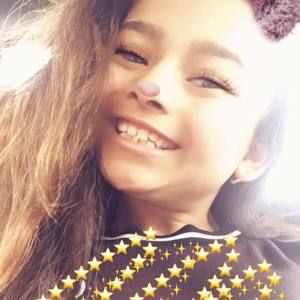 Meet your Posher, Shaila yamilet